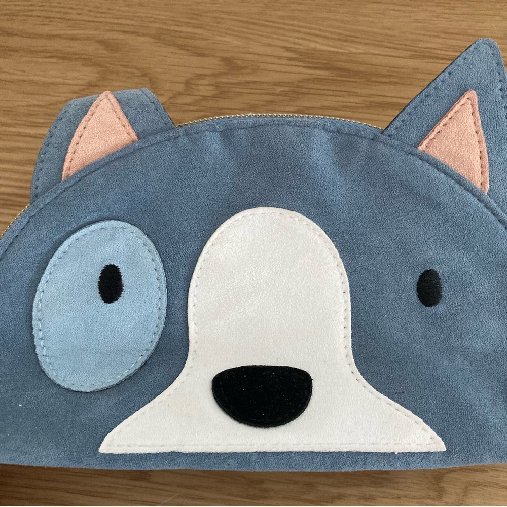 Bath & Body Works Blue Dog Cosmetic Bag
